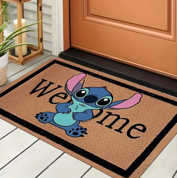 1 шт. Коврик для входной двери с изображением персонажей мультфильма «Стич»: нескользящий, с ярким цветочным рисунком, можно стирать в машине, легко чистится, подходит для дома и детей.