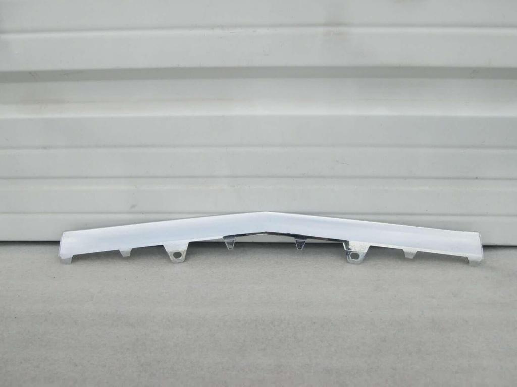 Mercedes-Benz E-Class Front Bumper Center Bright Strip (212 E260/E300)