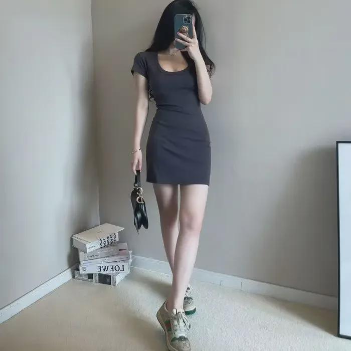 Корейское стильное летнее облегающее платье – элегантная короткая юбка на бедрах