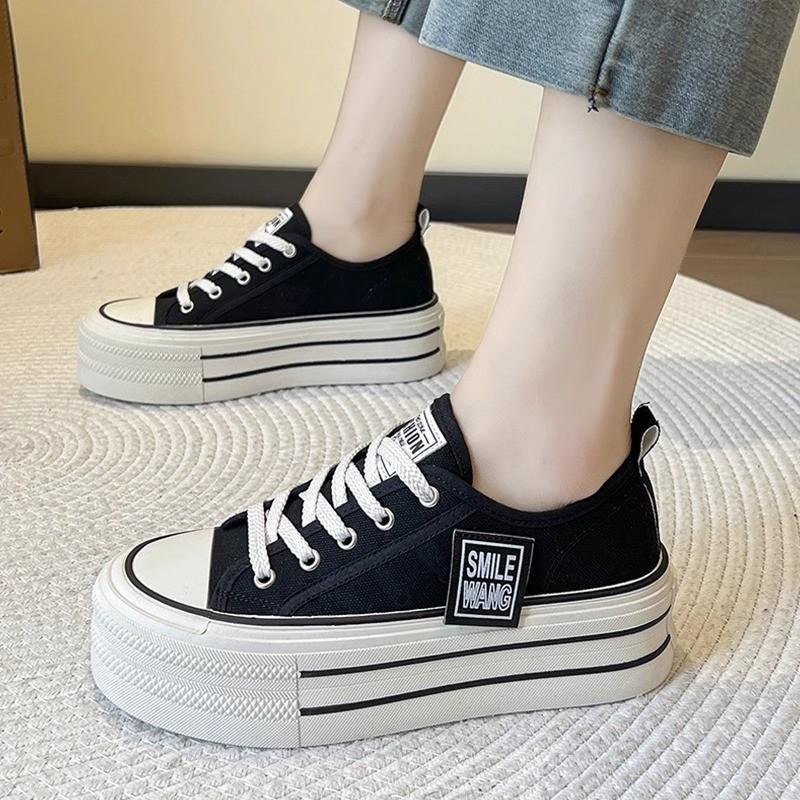 Парусиновые туфли на платформе женские весенне-осенние новые маленькие низкие белые туфли на шнуровке