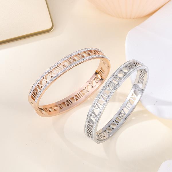 Korean Titanium Steel Four-Leaf Clover Zircon Bracelet - Versatile, Non-Fading Jewelry