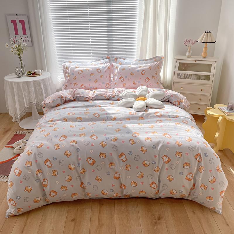 Небольшой свежий утолщенный комплект из четырех предметов из хлопка с принтом, состоящий из трех предметов, простыня и пододеяльник