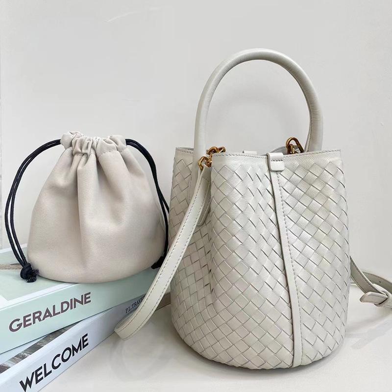 Новая плетеная сумка-ведро кожаная женская модная портативная сумка-мессенджер детская и мамина сумка нишевый дизайн портативная
