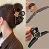 1pc Fashion Minimalist Frosted Heart Claw Clip Extra Large Shark Grip High-End Chic Small Fragrance Wind Hairpin for Women, Elegant Headpiece