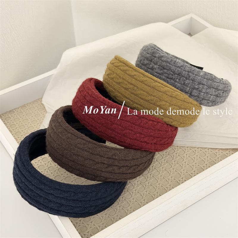 2025 Women's High-End Twist Knit Headband - Autumn/Winter Hair Accessory