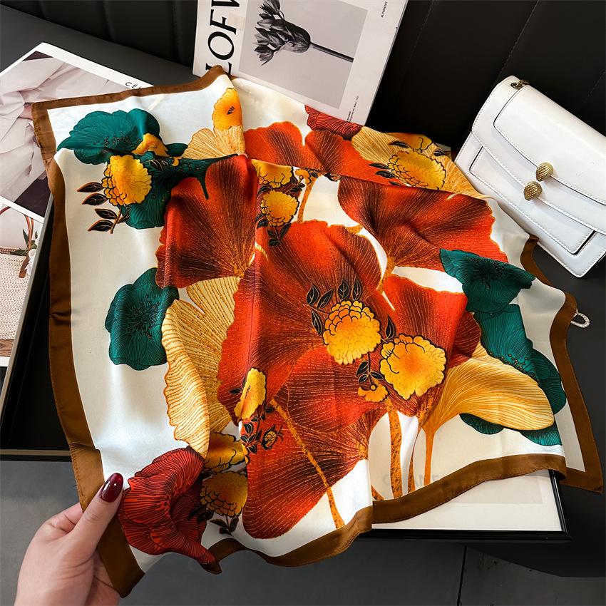 Imitated Silk Headcloth Fashion Flower Print Square Shawls Popular 70X70cm Bandanna Kerchief Sun Protection Silk Scarves Tie Bag