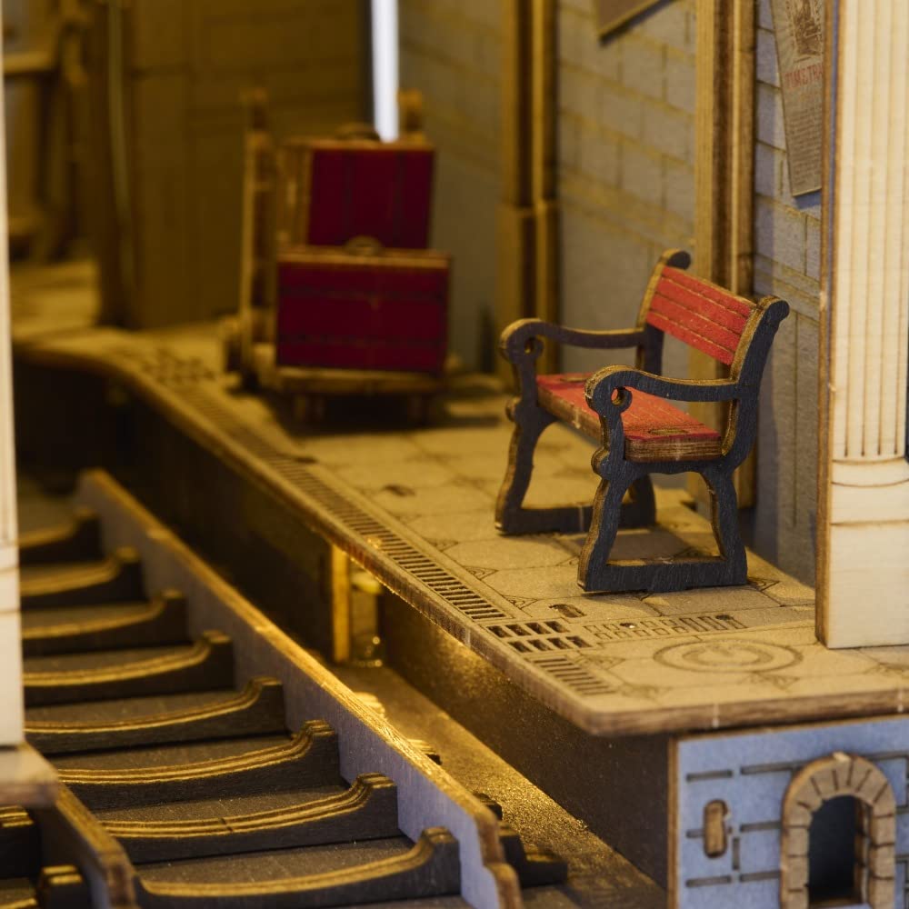 Серия деревянных 3D-пазлов Book Nook (Путешествие во времени) с инструкцией на японском языке