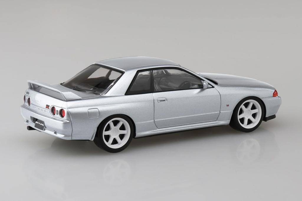 Aoshima Easy Snap Plastic Model No. 14CU-SS Nissan R32 Skyline GT-R Custom Wheels Spark Silver 1/32 Scale