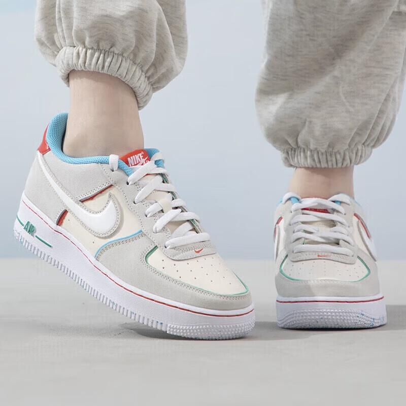 (GS) Детские кроссовки Nike Air Force 1 Low 'Swoosh Cookie Cutter' FQ8350-110