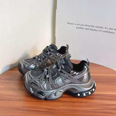 Женская обувь – Кроссовки