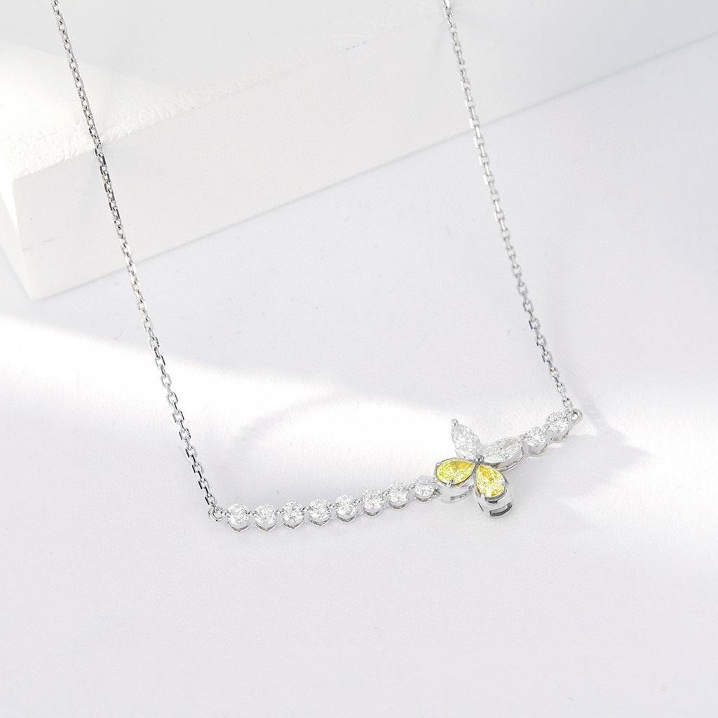 Niche Design Yellow Zircon Four Leaf Clover Necklace for Women's Personality Simple and Versatile Necklace Clavicle Necklace