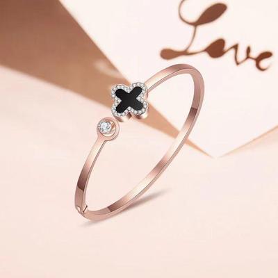 Открытый браслет из розового золота с четырьмя листочками клевера для женщин - стильный европейский и американский дизайн