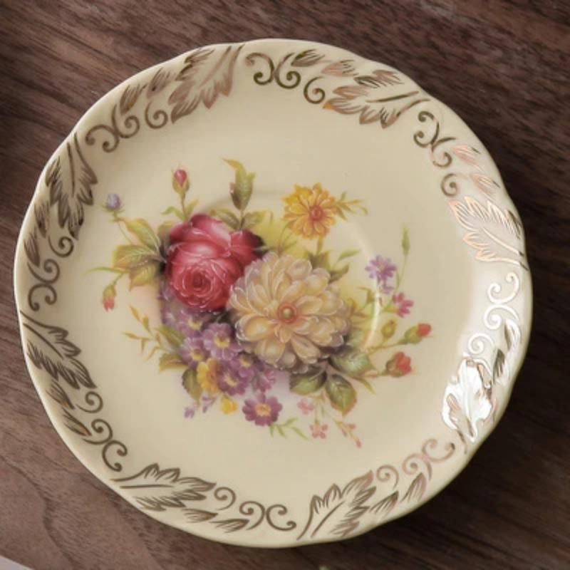 European-style Household Ceramic Snack Plate Creative Dessert Plate Restaurant Tableware Kitchen Supplies Decorative Meal Plate