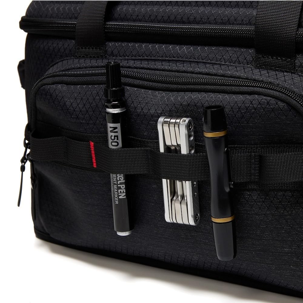 Сумка для камеры Manfrotto PL Cineloader M Video Case, черный, внутри 49x25x21 см. Пройден тест на нагрузку 15 кг. Можно штабелировать. Водоотталкивающий. Легкий. Размеры MB.