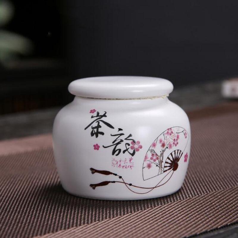 Porcelain White Color Chinese Style Lotus Pattern Sealed Storage Tea Jar Travel Easy to Carry Power Spice Tea Box Teaware