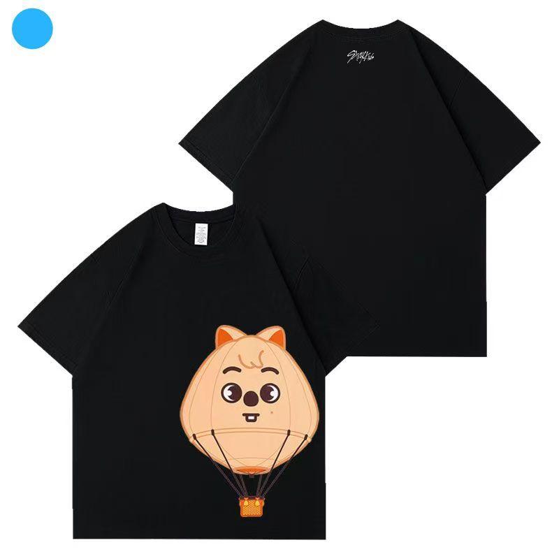 Футболка Stray Kids SKZOO FashionE KARMA с черно-белыми принтами мультяшных персонажей