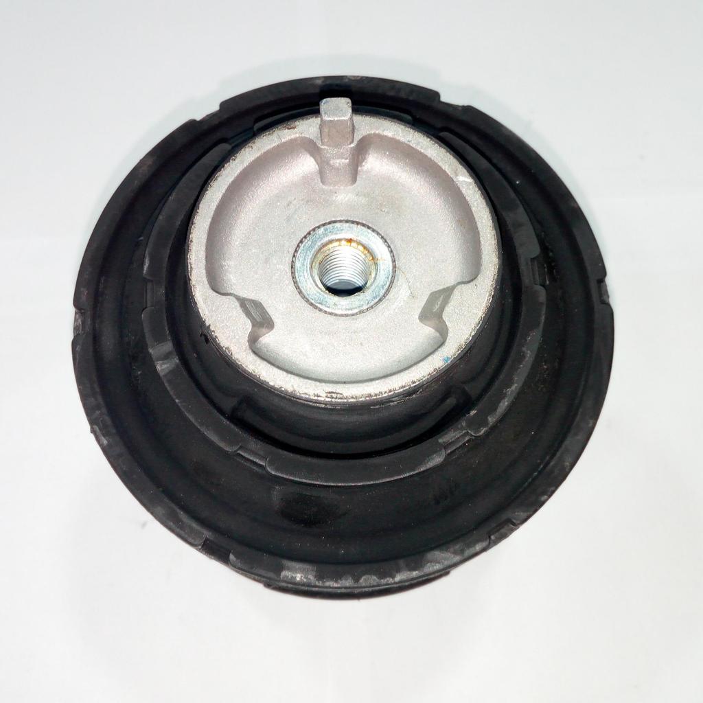 Верхняя резиновая опора двигателя Mercedes W203 W211 (2112402617)
