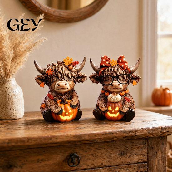 Thanksgiving Theme Ornament 2PCS Highland Cow Ornament, Wooden Rustic Style Figurine, Polished Wood Art Art, for Entrance Living Room Decor Figurine