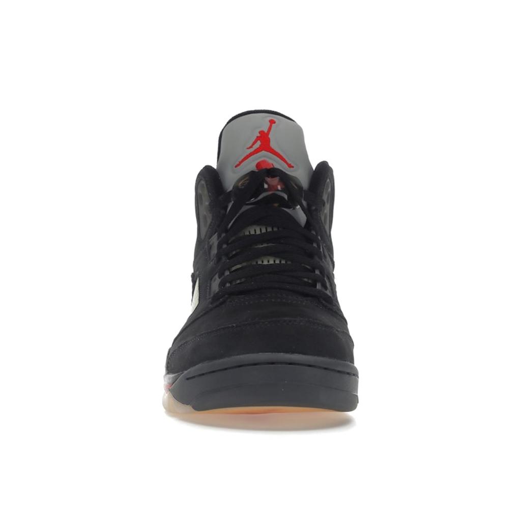 Женские кроссовки Air Jordan 5 Retro GORE-TEX Off-Noir Черный огненно-красный муслин DR0092-001