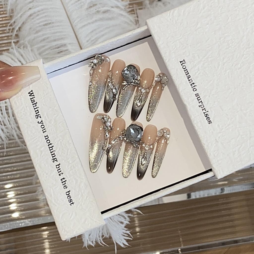 Light Luxury High-end Square Diamond Burst Side Light French Cat Eye Peach Black Clever Wearable Armor Patch