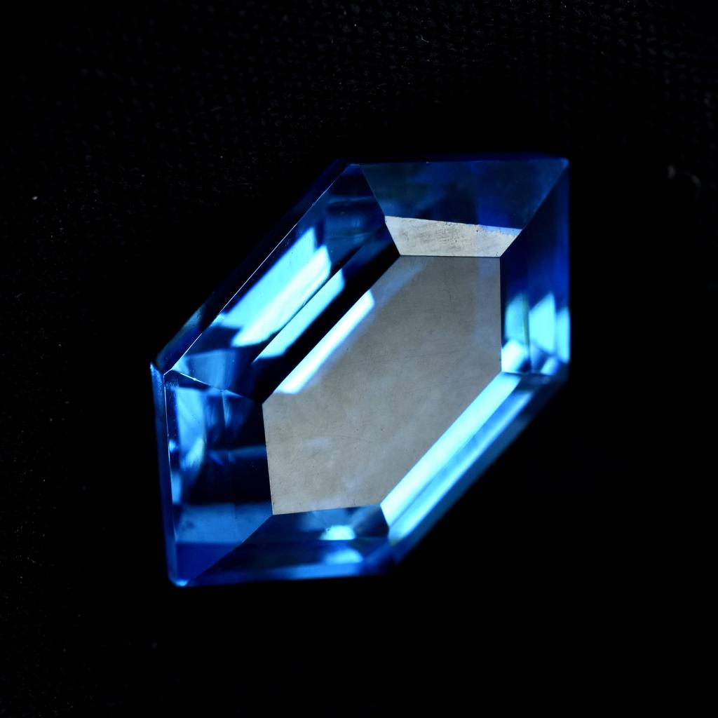 Natural Blue Sapphire Loose Gemstone 10.23 ct Fancy Shape September Birthstone for Gem Collections