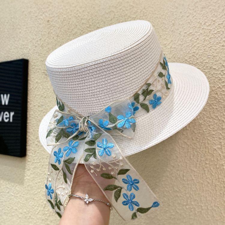 Женская соломенная плетеная шляпа-цилиндр с короткими полями, летняя, кружевная, вышитая, фиолетовая, с плоским верхом, солнцезащитная и защищающая от солнца, соломенная шляпа