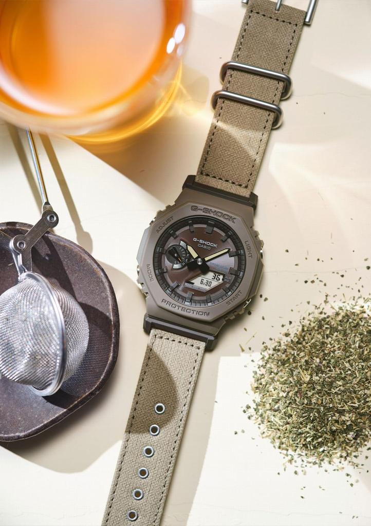 Часы Casio G-Shock GA-B2100CT-5AJF Мужские Хаки Серый [Официальный Японский Продукт] Веб-эксклюзив FOOD TEXTILE Тканевый ремешок с Bluetooth Биомасса Пластик