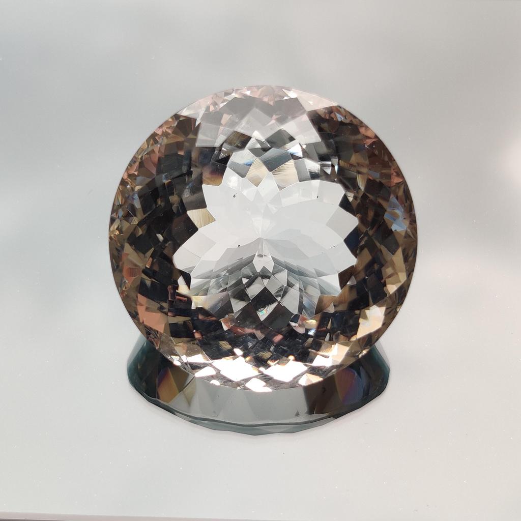 71 Carat Round Cut Beautiful White Glass Stone, Loose Stone, 27 MM Size Round Stone.