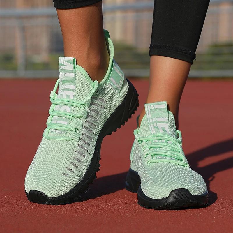 Men's Running Shoes Fashionable and Breathable Youth Outdoor Sports Shoes Women Comfortable and Odor Proof Tennis Walking Shoes