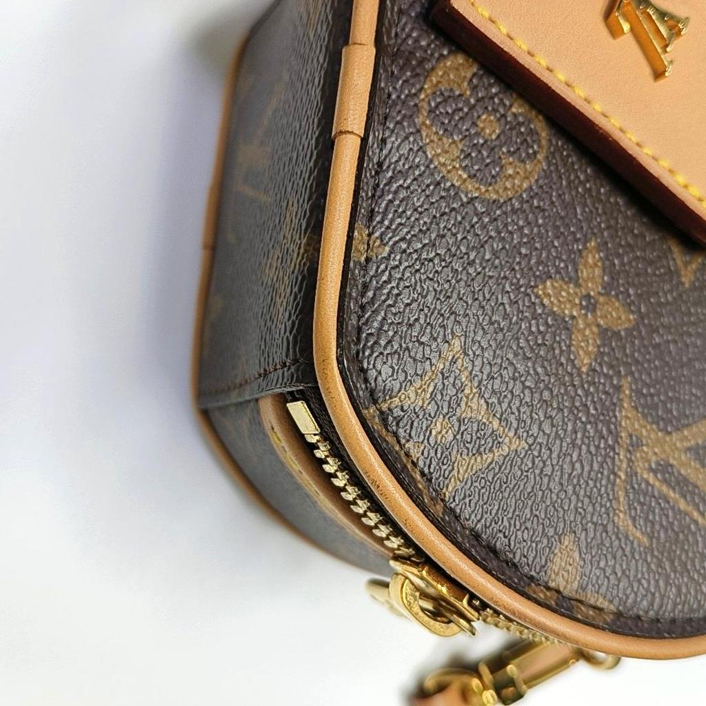 [Pre-Owned] Petite Boite Chapeau Classic Monogram Canvas Mini Shoulder Bag - Very Good #BD8VH3