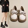 Модные лоферы на платформе с мягкой подошвой женские осень 2025 новые на толстом каблуке с бантом туфли из маленькой кожи на одной педали