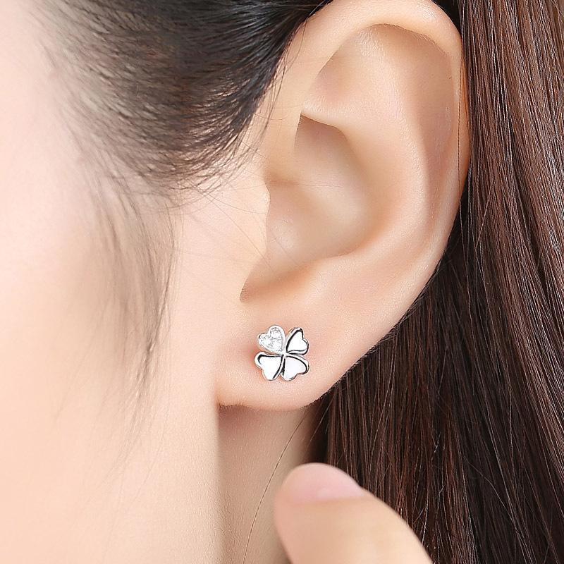 Нежные маленькие серьги, серьги для девочек, модные простые серьги с четырехлистным клевером из циркония, женские серьги