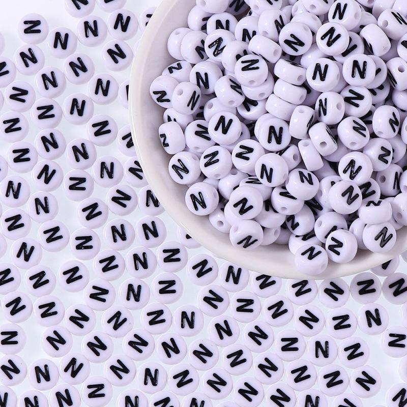 100 шт./пакет DIY Черно-белые английские акриловые бусины-буквы Ручная работа Браслеты Ожерелья Бусины Аксессуары