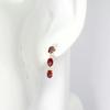 [Новинка] Серьги из 3-х гранатовых камней K18YG [i10-2]