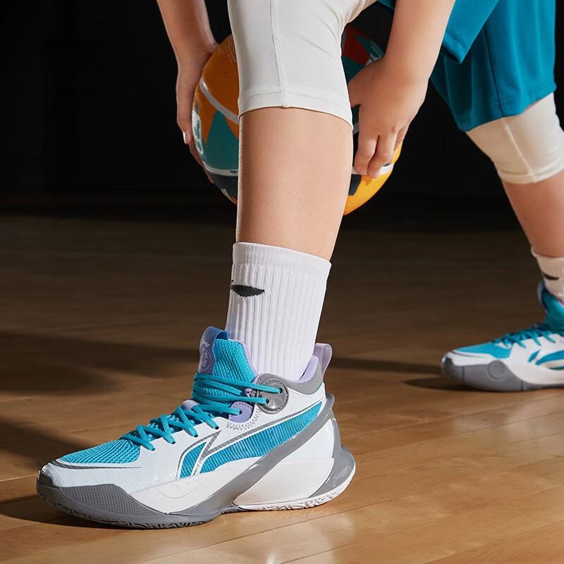 Баскетбольные кроссовки Li Ning Sonic 10 V1 Youth Детские кроссовки Белые Серые Синие YKBS022-1