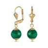 И элегантные простые круглые серьги-подвески с подвеской из зеленого малахита с рычажным механизмом, выполненные из полированной желтой латуни с покрытием из 18-каратного золота и имеющие размер 8 мм