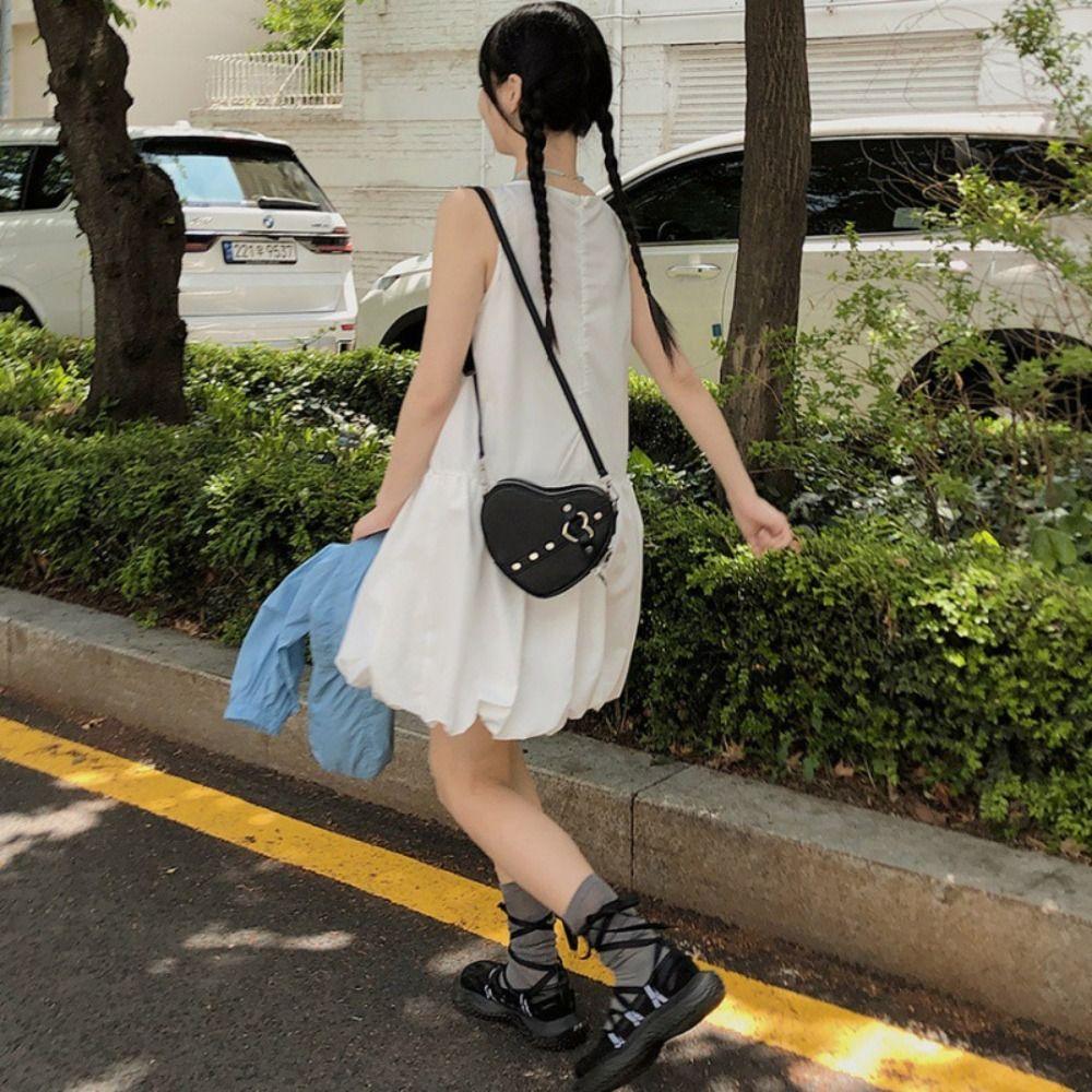 Leather Y2k Heart Crossbody Bag New Design Purse Tote Handbag Vintage Small Chain Rivet Bag Girls