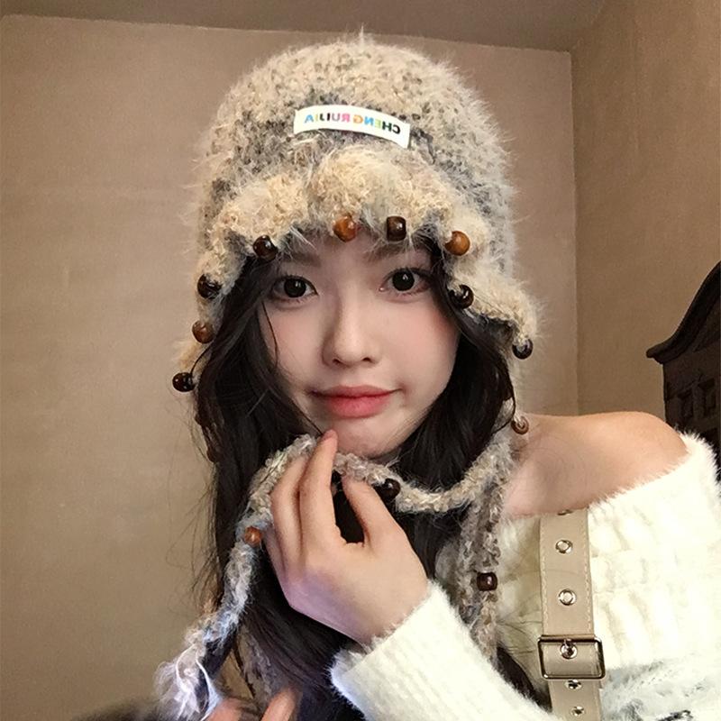 Retro Sweet Hand-Woven Colored Bead Knitted Hat Women'S Autumn And Winter Versatile Tassel Face Small Ear Protector Wool Hat