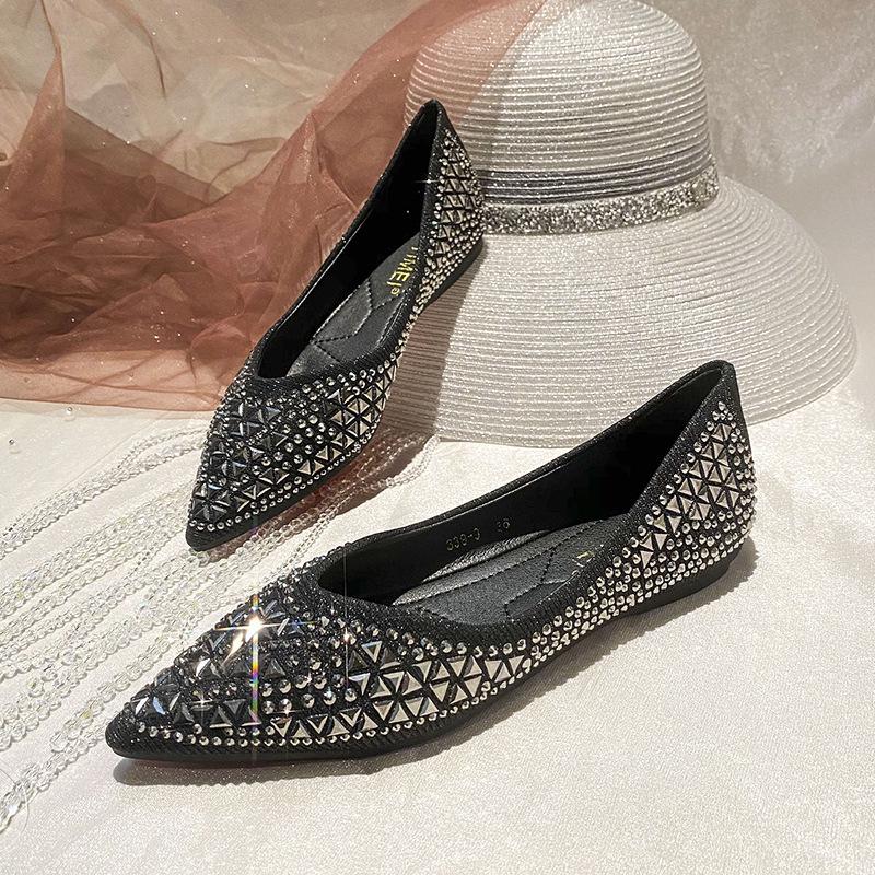 French pointed single shoes women's 2025 new shallow mouth rhinestone flat bottom soft sole four seasons butterfly flower ladyshoes temperame