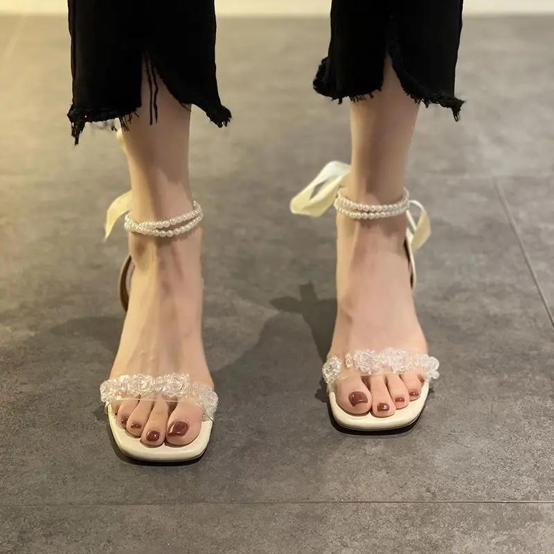 Сексуальные босоножки на каблуке с кристаллами, женские летние новые квадратные босоножки с жемчужным бантом и прозрачным толстым каблуком для женщин Sapatos Feminino
