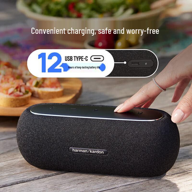 Портативная Bluetooth-колонка Harman Kardon LUNA