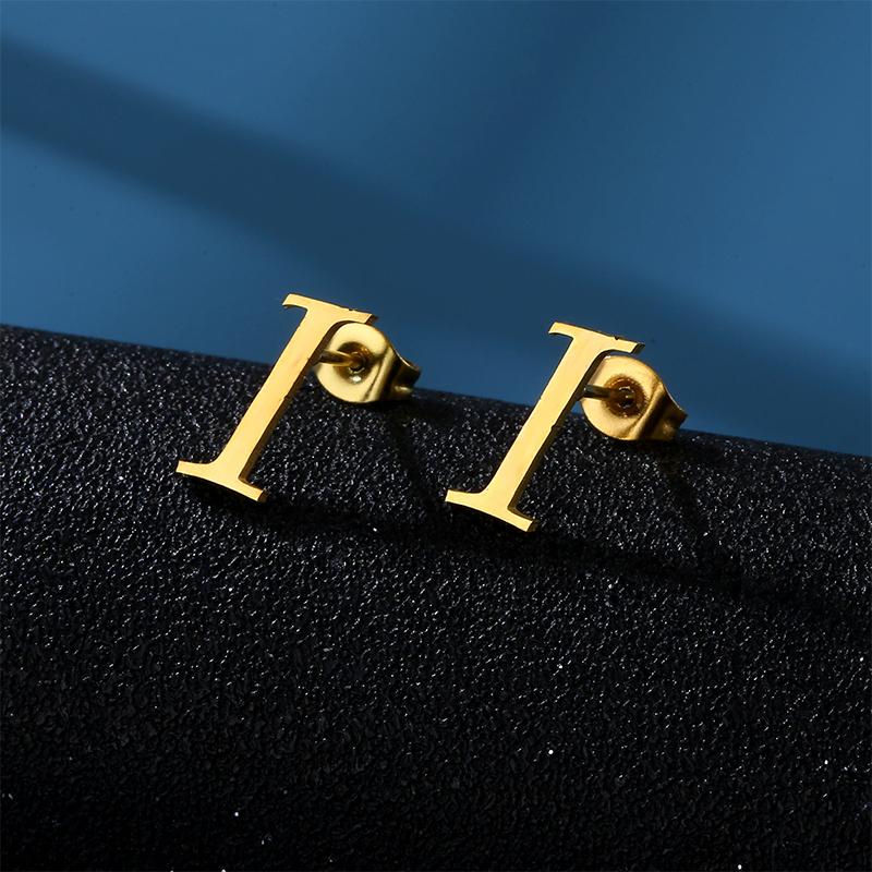 Ins Нержавеющая сталь Lucky AZ 26 Серьги с буквами алфавита Водонепроницаемые золотые серьги-гвоздики Ювелирные изделия Подарочные
