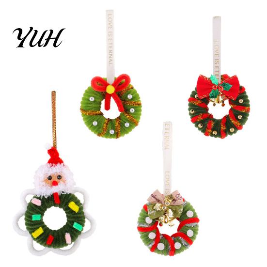 Plastic Festive Pendant Handmade Pipe Cleaner Christmas Wreath Ornament, Chenille Stems Mini Cute Holiday Ornament Crafts with Bow Bells for