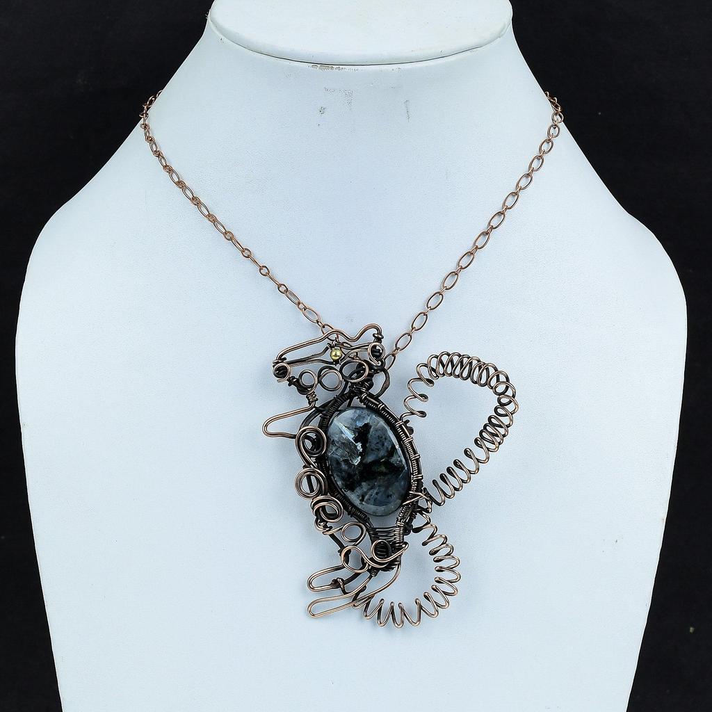 Подвеска Larvikite, медная проволочная обернутая подвеска, подвеска с драгоценным камнем в виде кролика, подвеска ручной работы, дизайнерские медные украшения, элегантная подвеска, подарки для нее