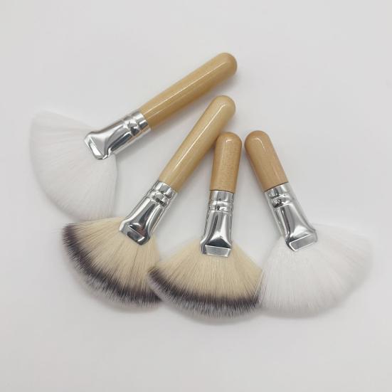 4 шт. Кисть-веер для лица, деревянная ручка, женская кисть для макияжа, мягкая пушистая щетина, кисти для нанесения масок для лица, кисти-аппликаторы для глины