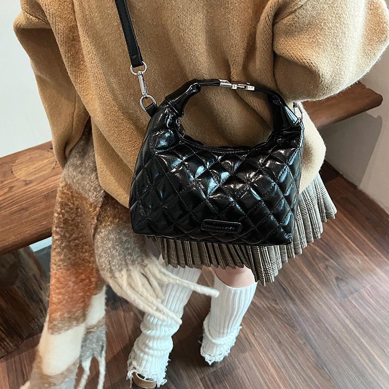 Новая женская сумка через плечо