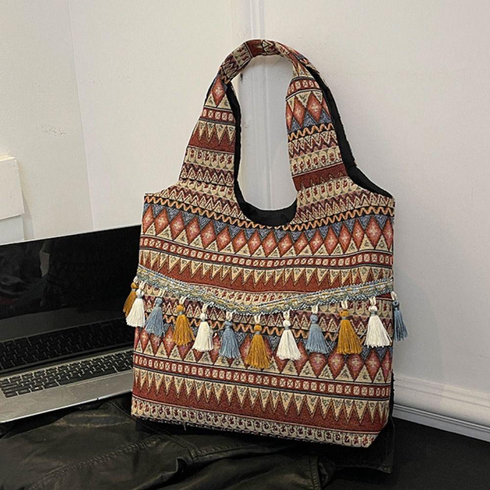 Retro Tassel Shoulder Bag Cloth Bohemian Messenger Bag Portable Ethnic Style Vest Bag  Women