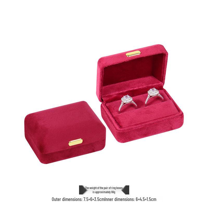 Бархатная шкатулка для украшений с золотой пряжкой и закругленными углами для колец, ожерелий и браслетов