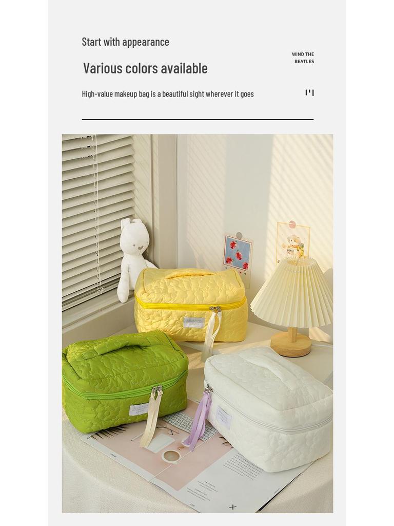 Облачная косметичка: Портативный мягкий дорожный органайзер большой вместимости, с пушистым дизайном, идеально подходит для хранения косметики или карандашей