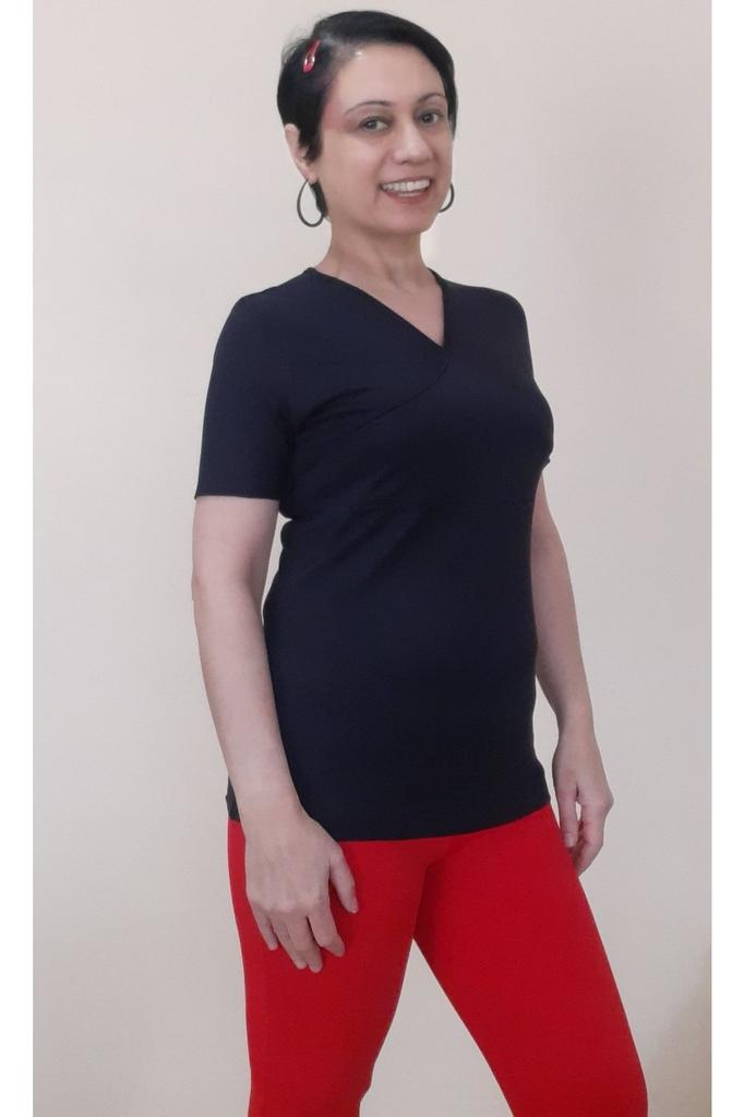 Женская стильная футболка большого размера, черная двубортная футболка из вискозы из чесаного хлопка с вырезом спереди